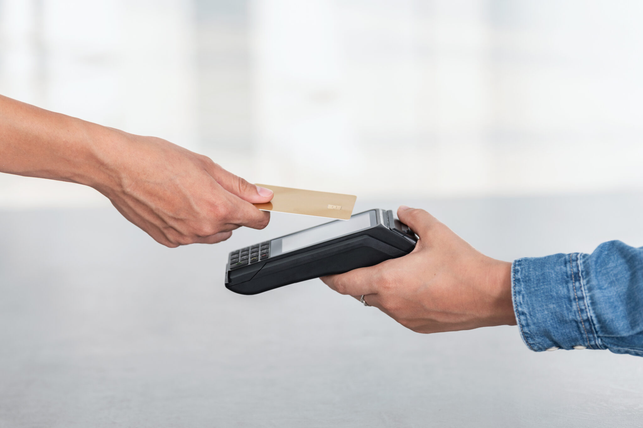 A financial services industry IoT device used for processing credit card transactions, illustrating Cylera’s ability to discover and classify IoT devices used by financial institutions, then ensure they comply with cybersecurity standards.